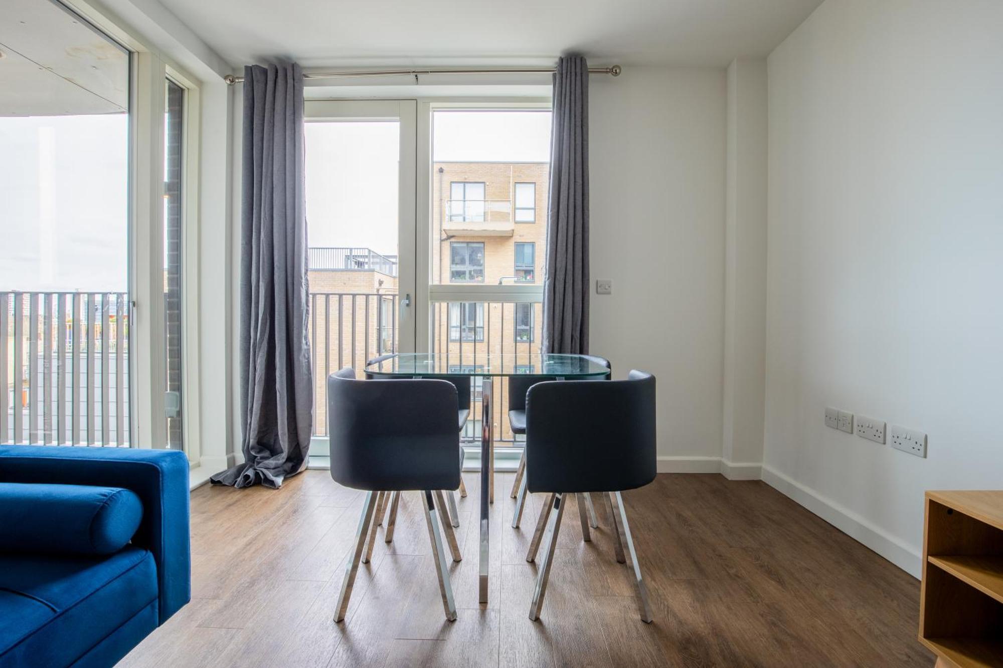 Londwell, Stylish Docklands Flat With Private Terrace *