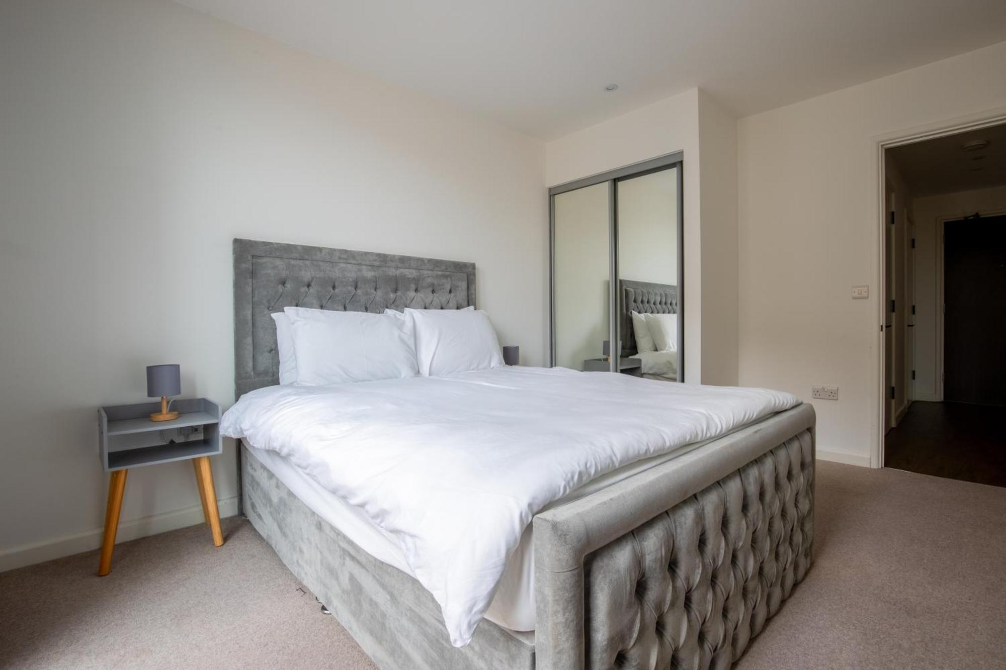 Londwell, Stylish Docklands Flat With Private Terrace *